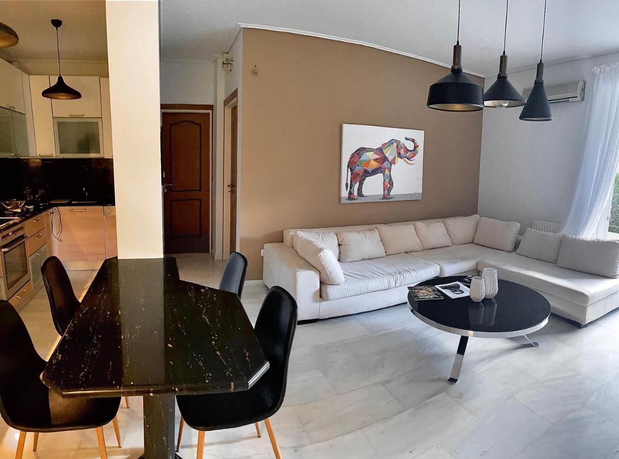 Marble Riviera Apartment Athens